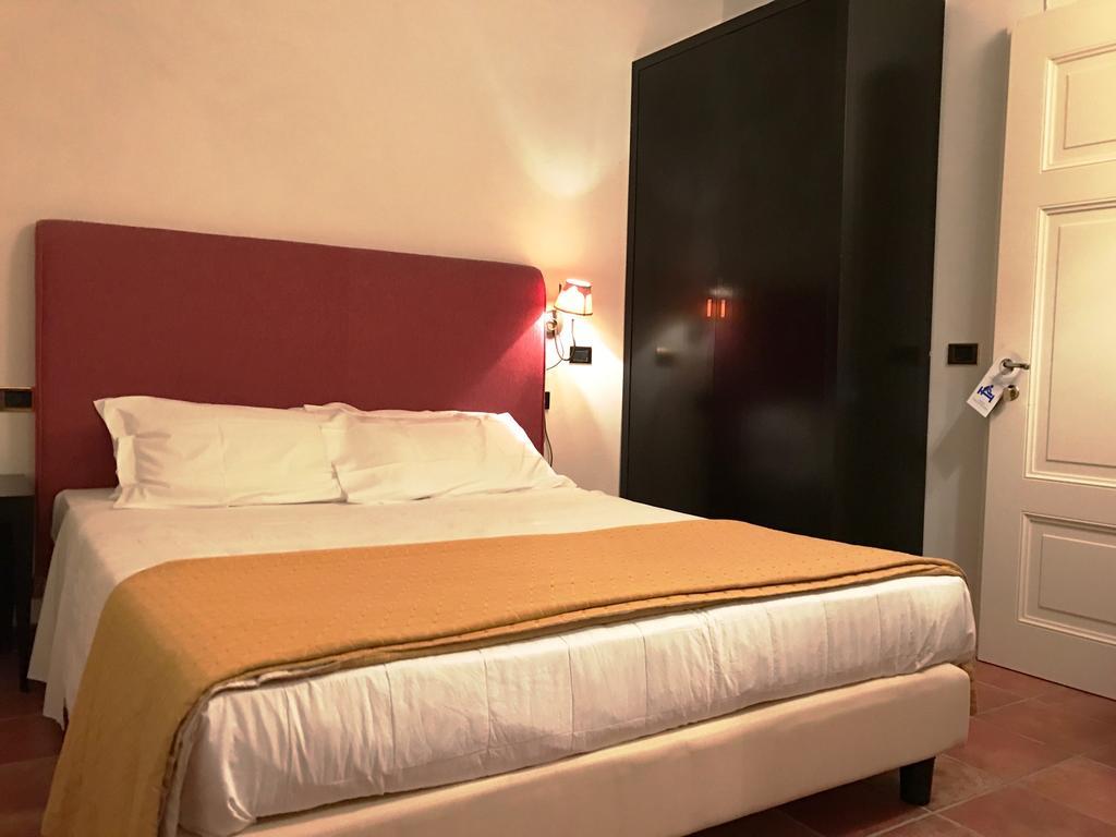 Castello Di Leonina Relais - Adults Only Otel Siena Dış mekan fotoğraf